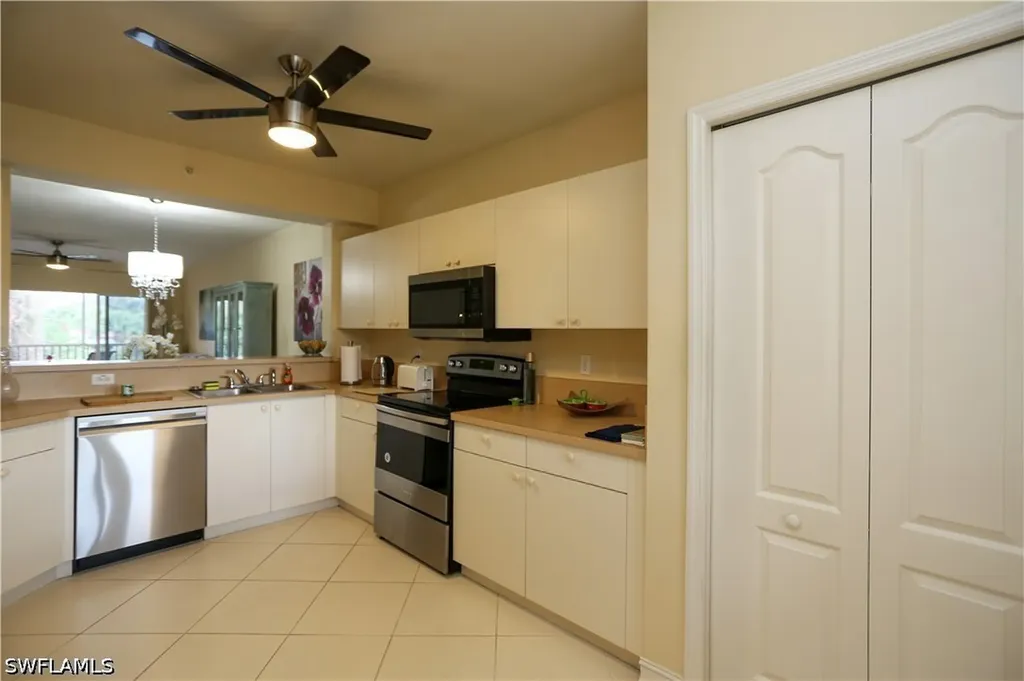 7819 Regal Heron Circle Naples FL 34104