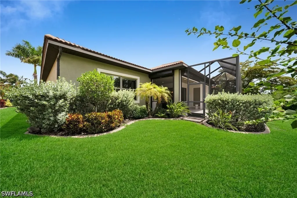 8741 Westwood Oaks Place Fort Myers FL 33908