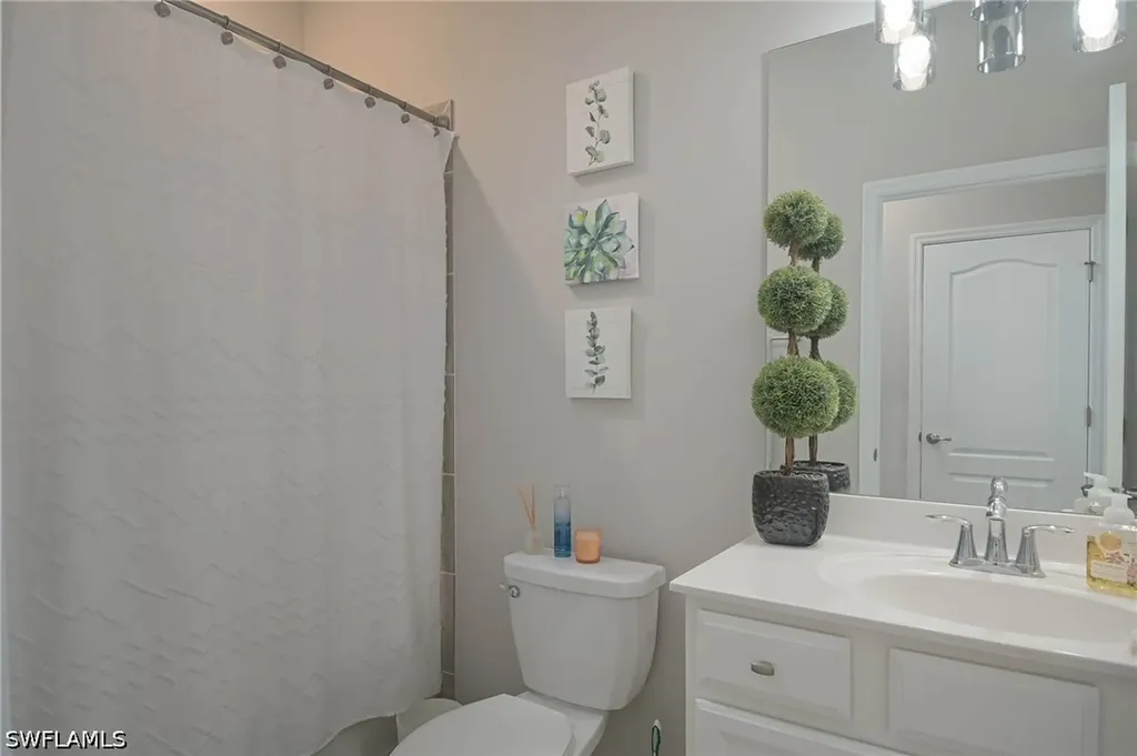 2105 Clementine Street Naples FL 34120
