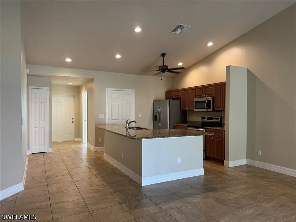 1715 SW 1st Avenue Cape Coral FL 33991