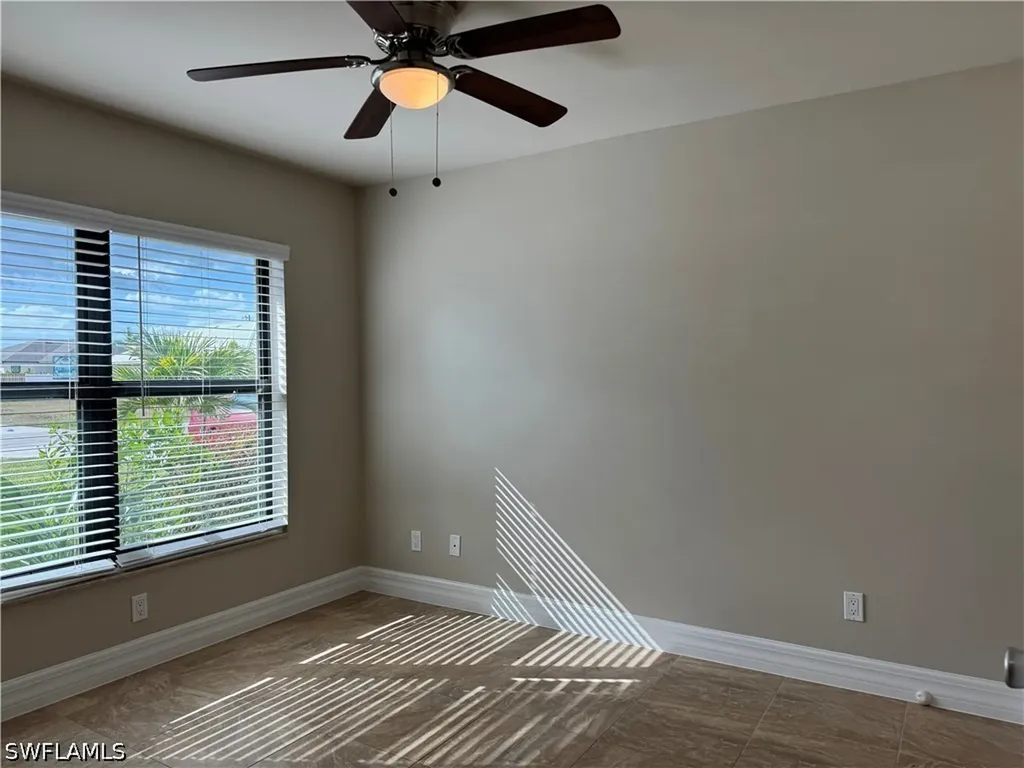 1715 SW 1st Avenue Cape Coral FL 33991