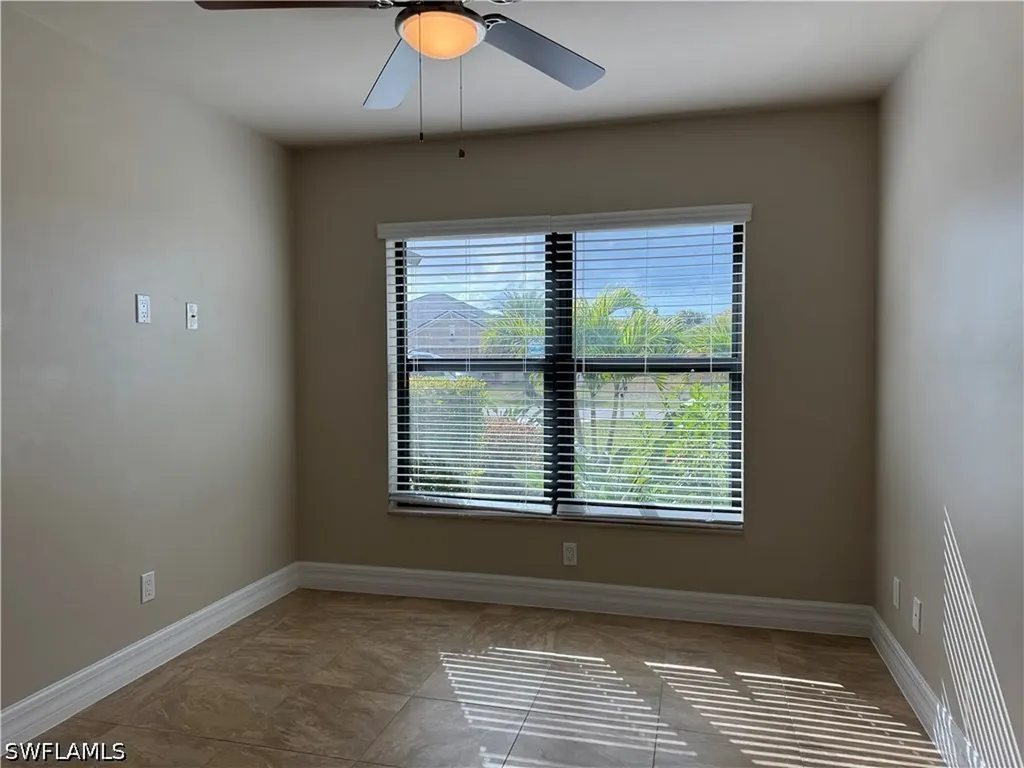 1715 SW 1st Avenue Cape Coral FL 33991