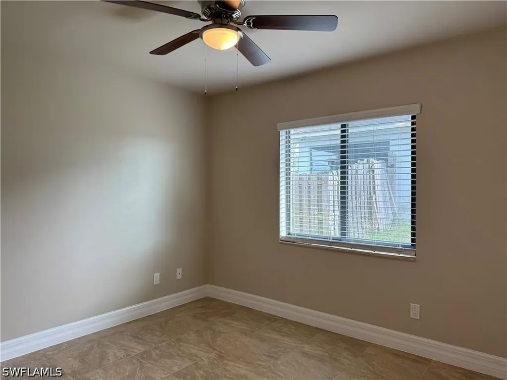 1715 SW 1st Avenue Cape Coral FL 33991