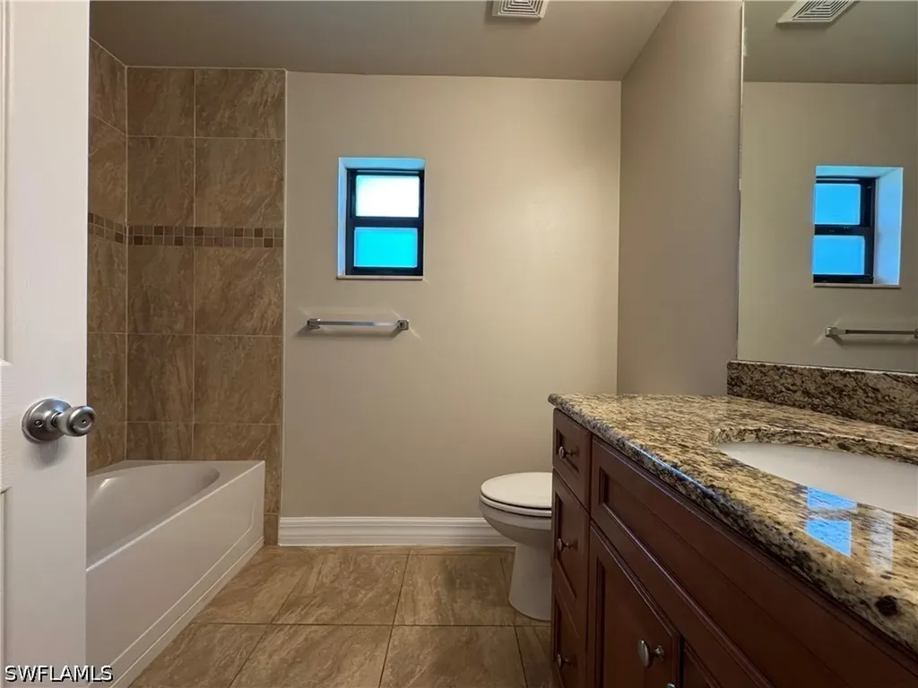 1715 SW 1st Avenue Cape Coral FL 33991