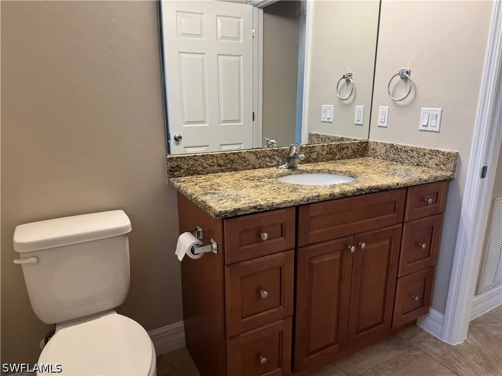 1715 SW 1st Avenue Cape Coral FL 33991