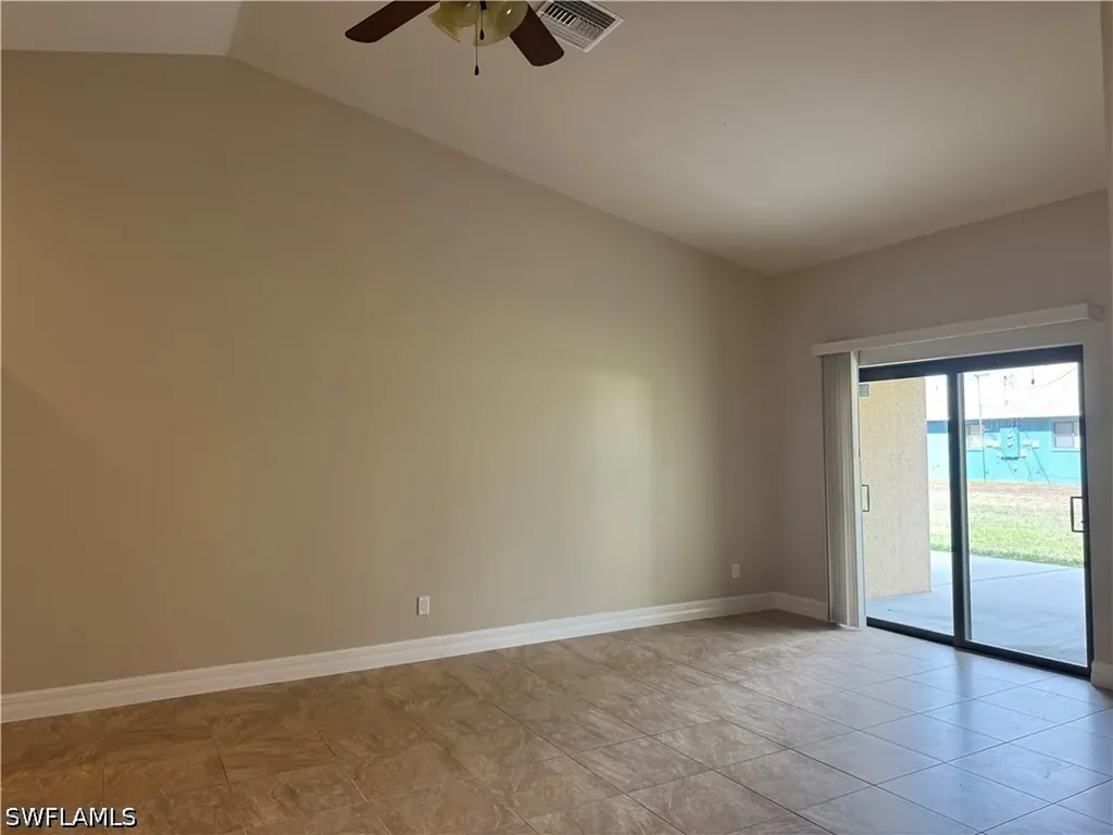1715 SW 1st Avenue Cape Coral FL 33991