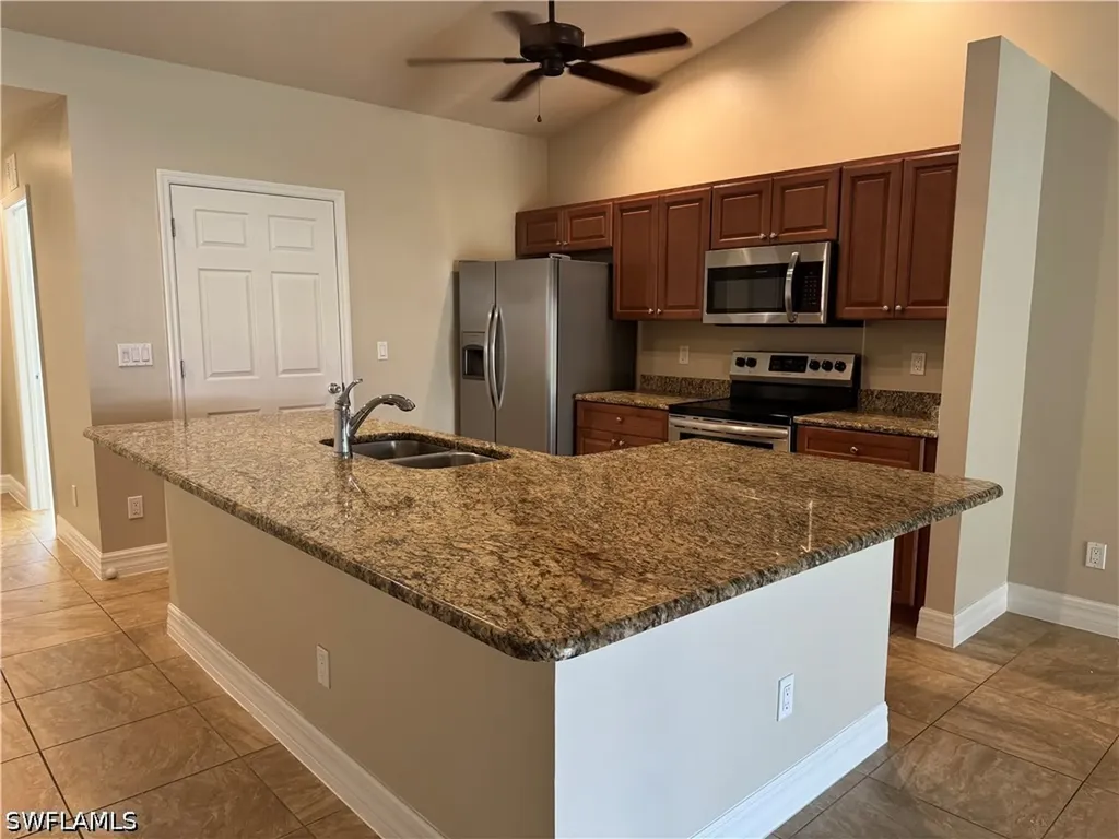 1715 SW 1st Avenue Cape Coral FL 33991