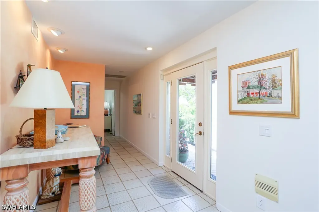 550 3rd Avenue N Naples FL 34102