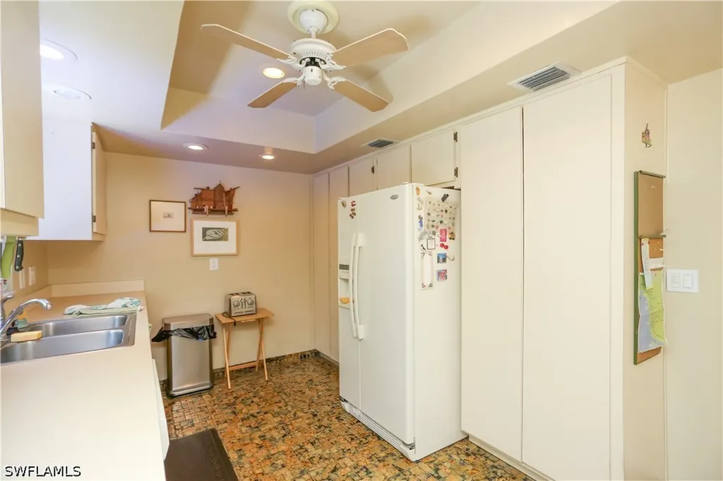 550 3rd Avenue N Naples FL 34102