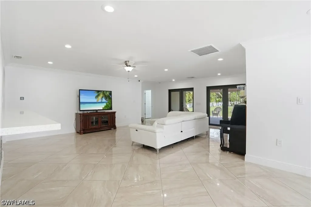 5930 Sea Grass Lane Naples FL 34116