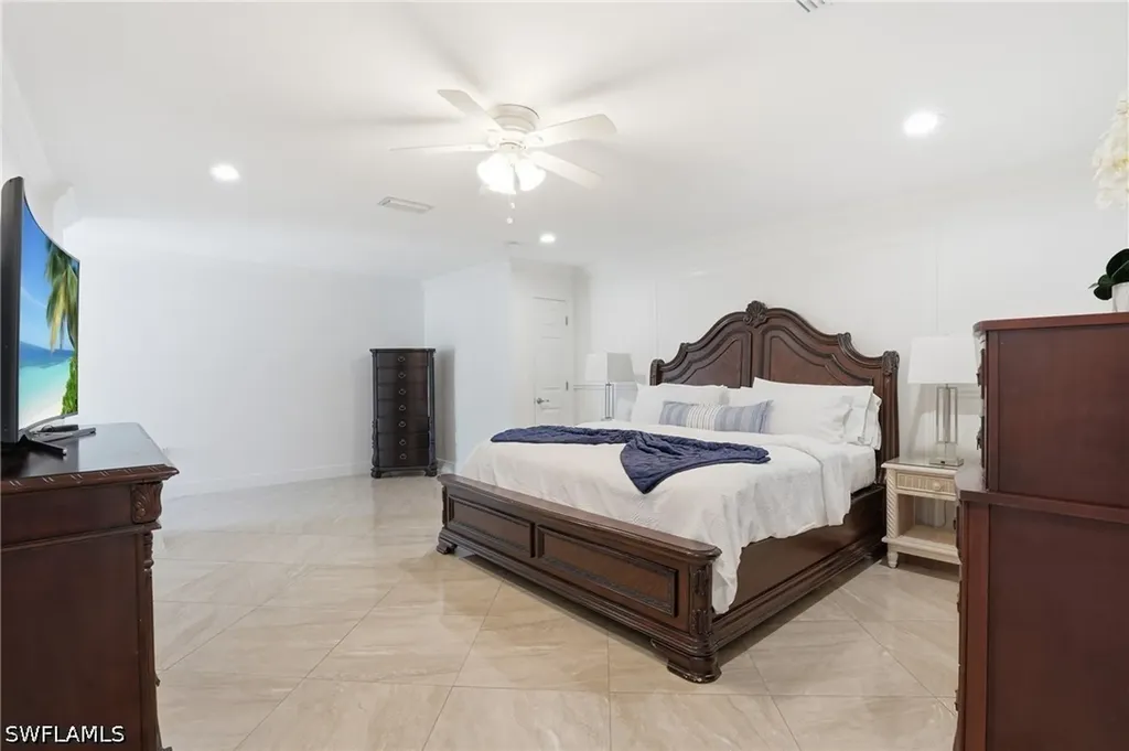 5930 Sea Grass Lane Naples FL 34116