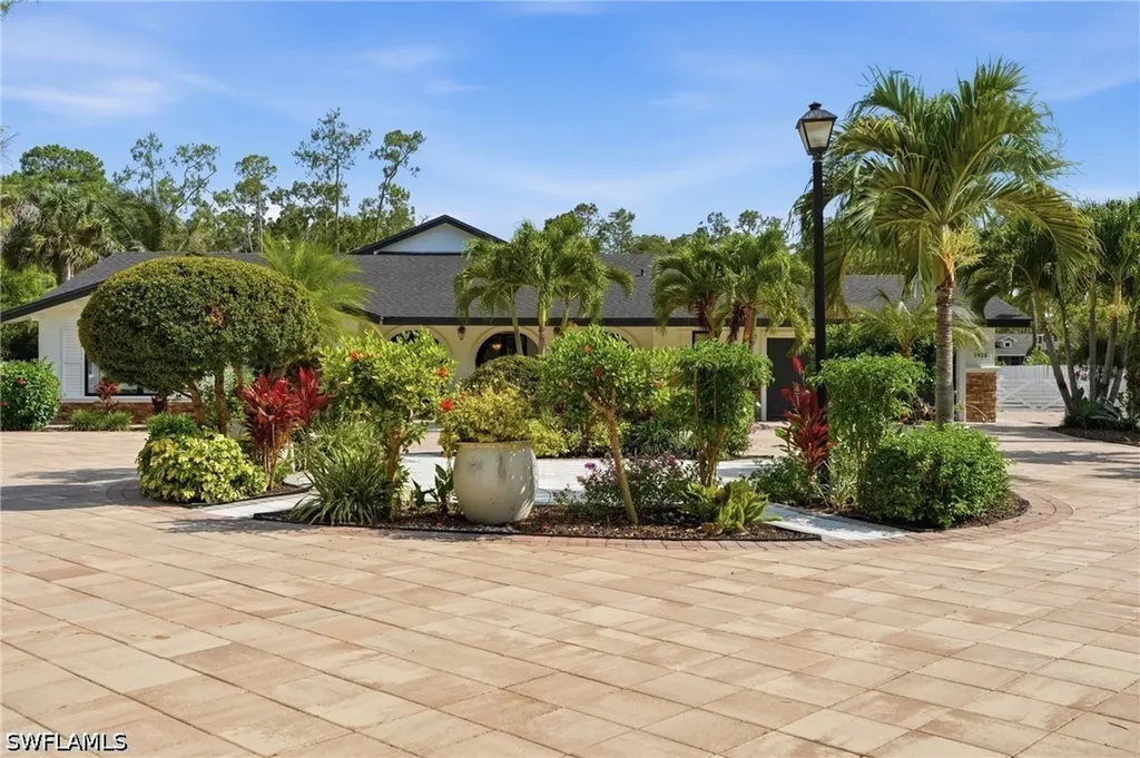 5930 Sea Grass Lane Naples FL 34116