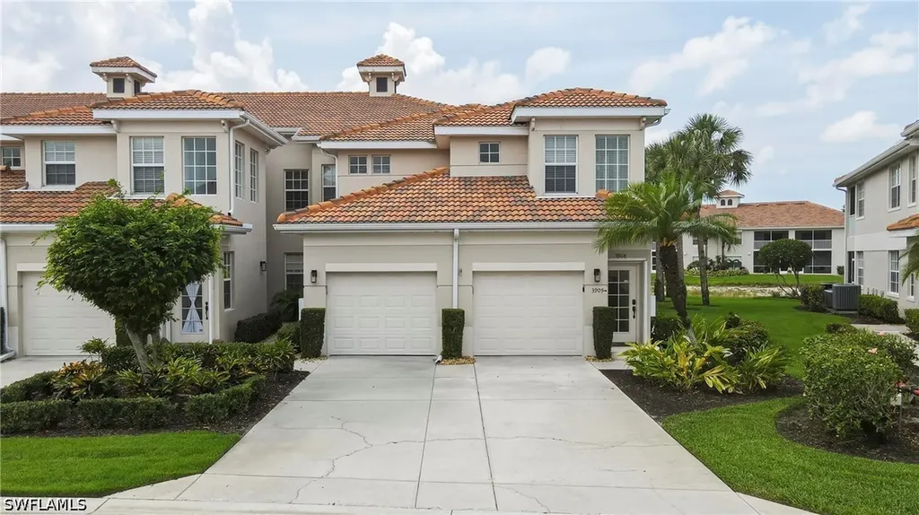 3053 Driftwood Way Naples FL 34109