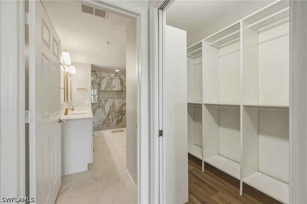 3053 Driftwood Way Naples FL 34109