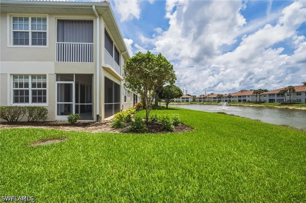 3053 Driftwood Way Naples FL 34109
