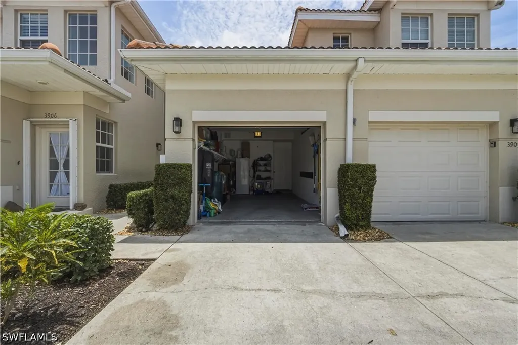 3053 Driftwood Way Naples FL 34109