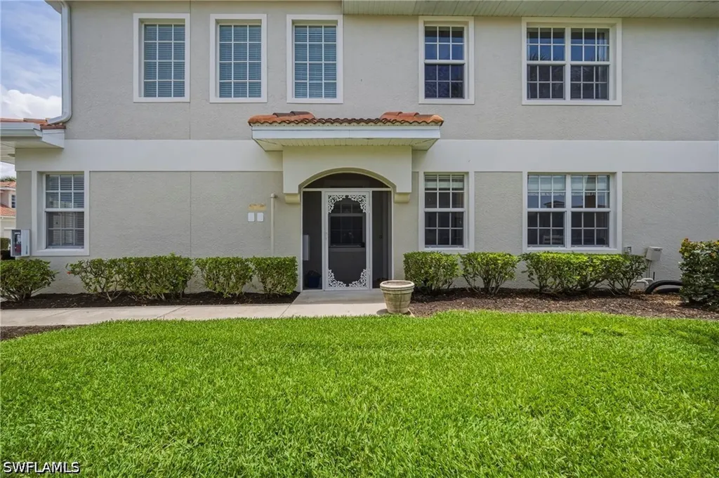 3053 Driftwood Way Naples FL 34109