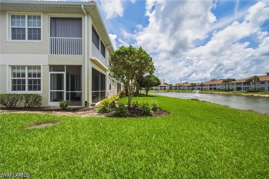 3053 Driftwood Way Naples FL 34109