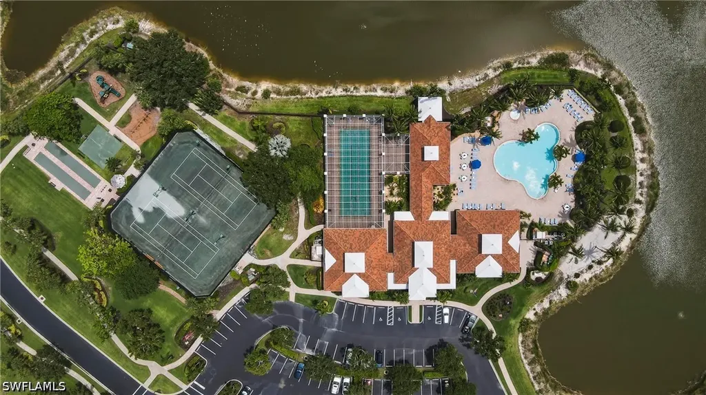 3053 Driftwood Way Naples FL 34109