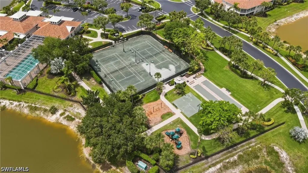 3053 Driftwood Way Naples FL 34109