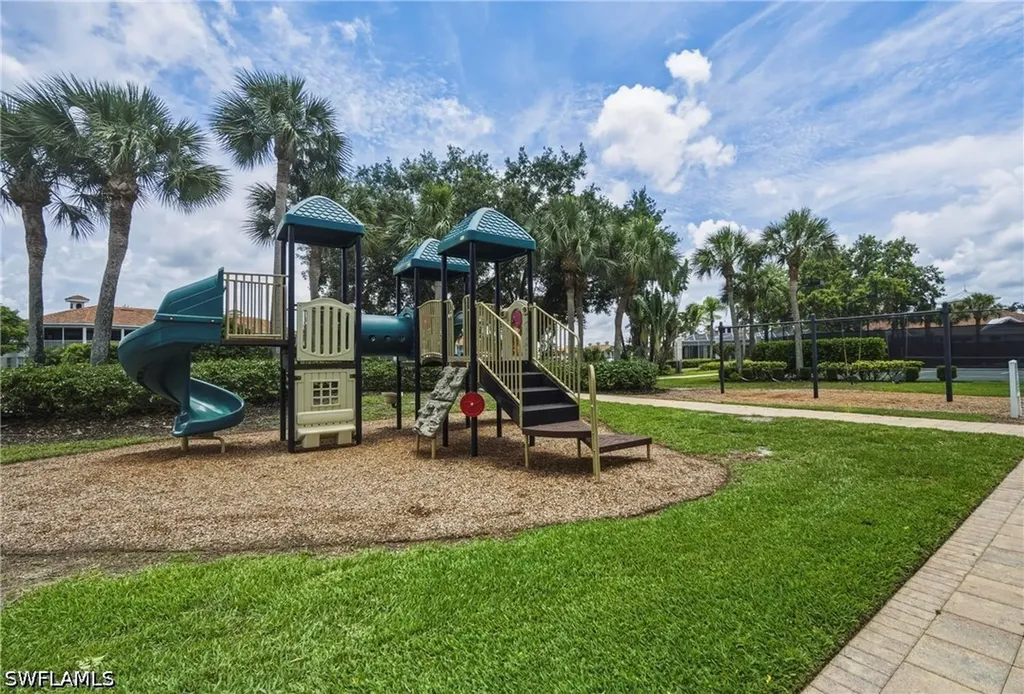 3053 Driftwood Way Naples FL 34109