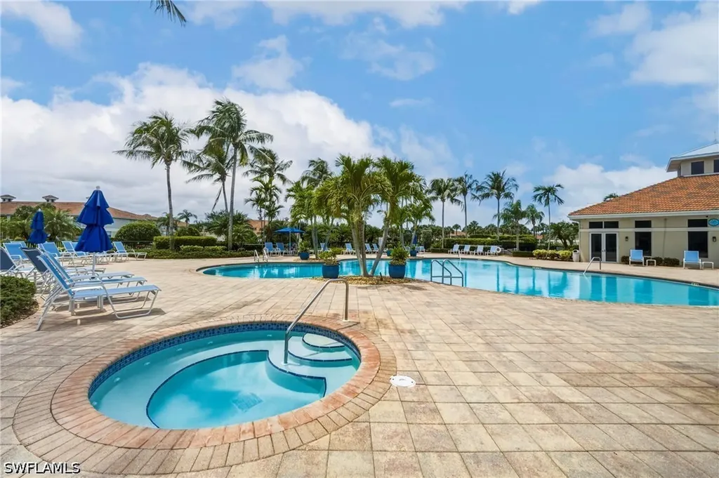 3053 Driftwood Way Naples FL 34109