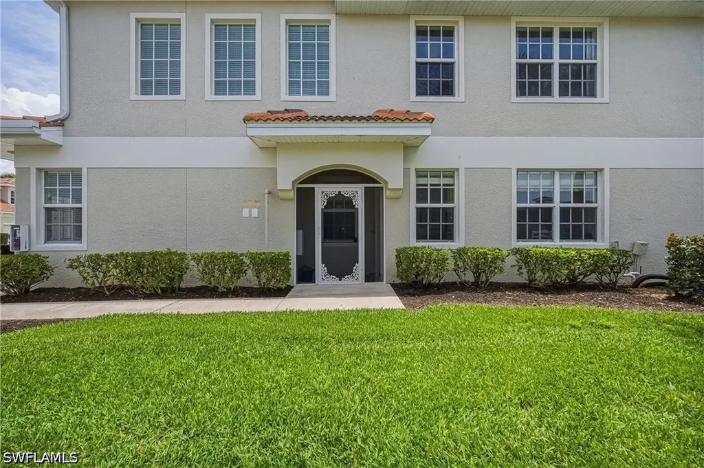 3053 Driftwood Way Naples FL 34109