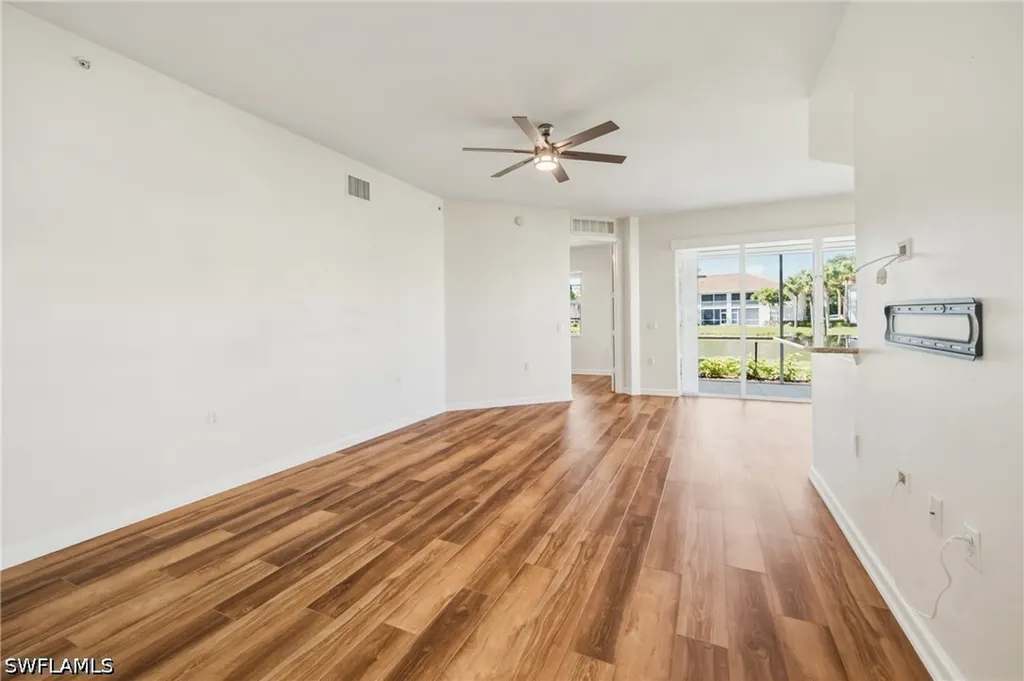 3053 Driftwood Way Naples FL 34109