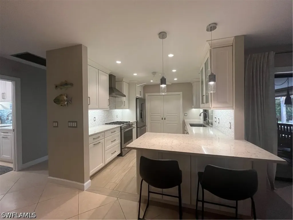 240 Nottingham Drive Naples FL 34109