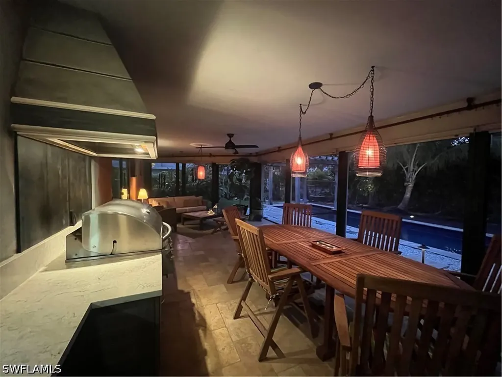 240 Nottingham Drive Naples FL 34109