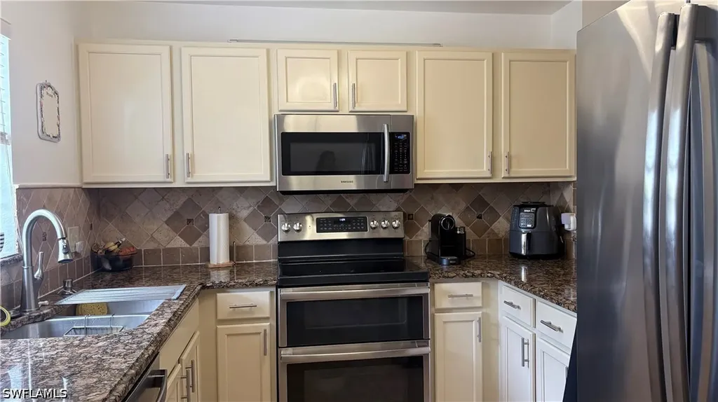 9064 Gervais Circle Naples FL 34120