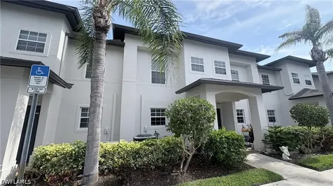 9064 Gervais Circle Naples FL 34120