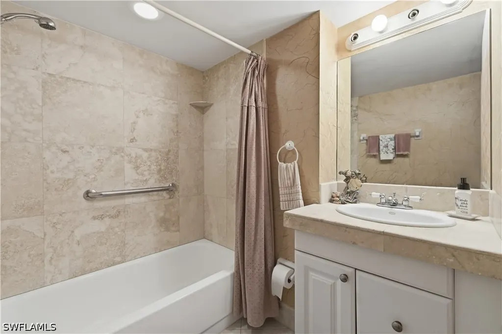 9395 Pennsylvania Avenue Bonita Springs FL 34135