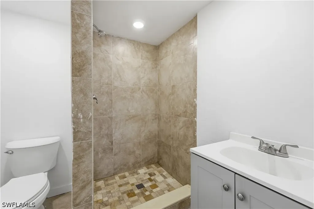 9395 Pennsylvania Avenue Bonita Springs FL 34135
