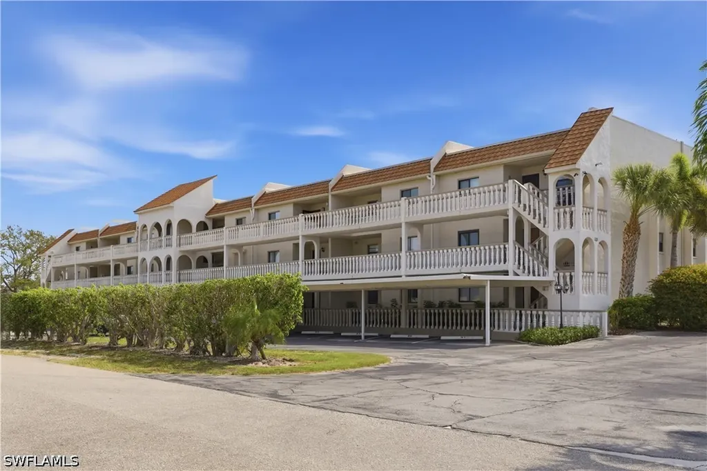 9395 Pennsylvania Avenue Bonita Springs FL 34135