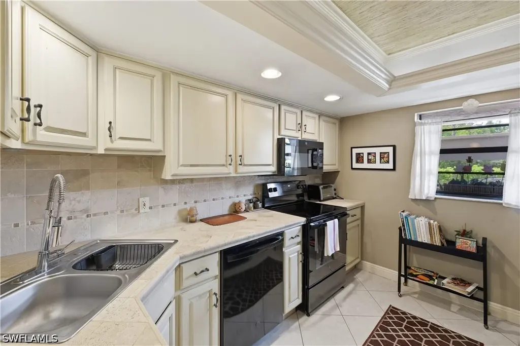 9395 Pennsylvania Avenue Bonita Springs FL 34135