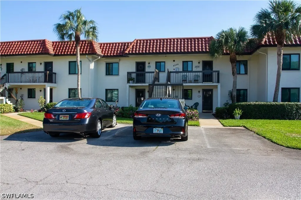 4326 27th Court SW Naples FL 34116