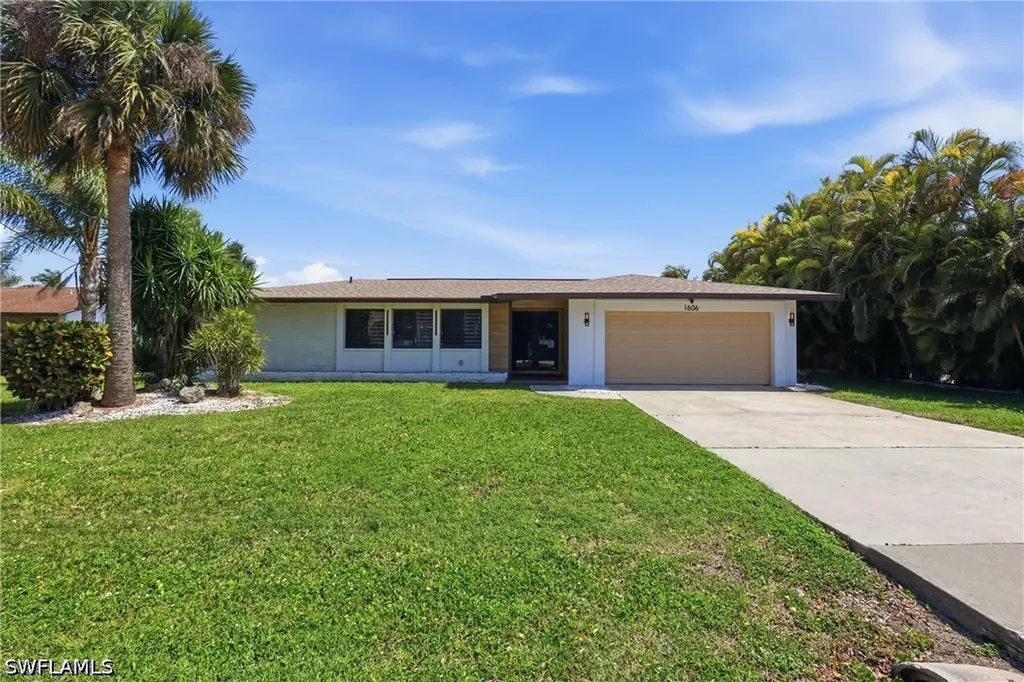 1606 SE 28th Street Cape Coral FL 33904