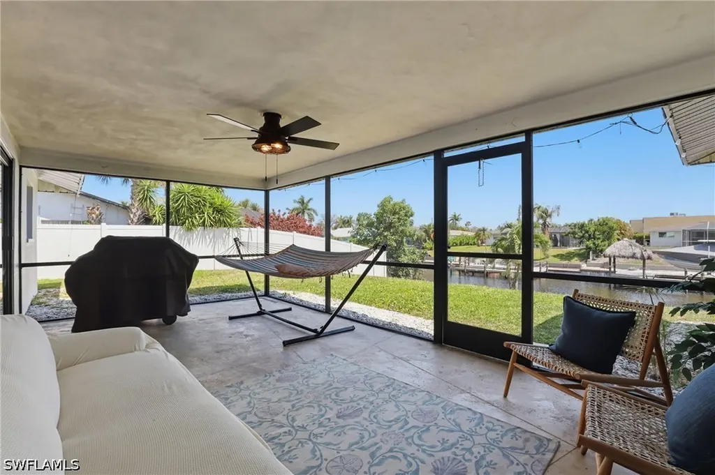 1606 SE 28th Street Cape Coral FL 33904