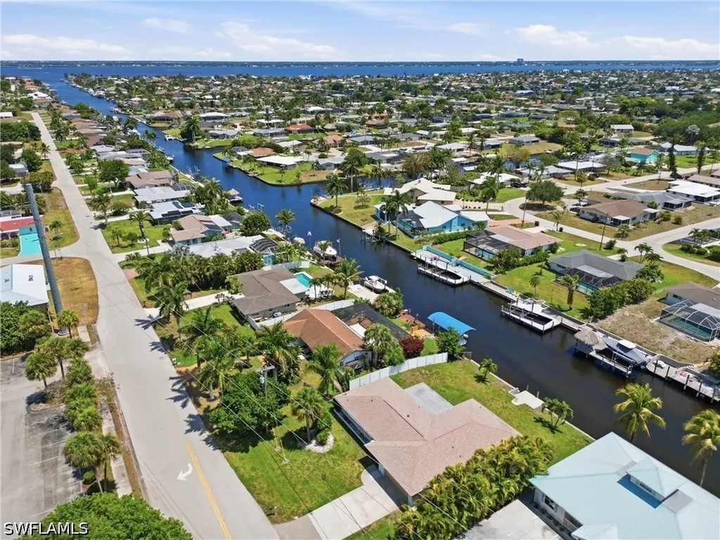1606 SE 28th Street Cape Coral FL 33904
