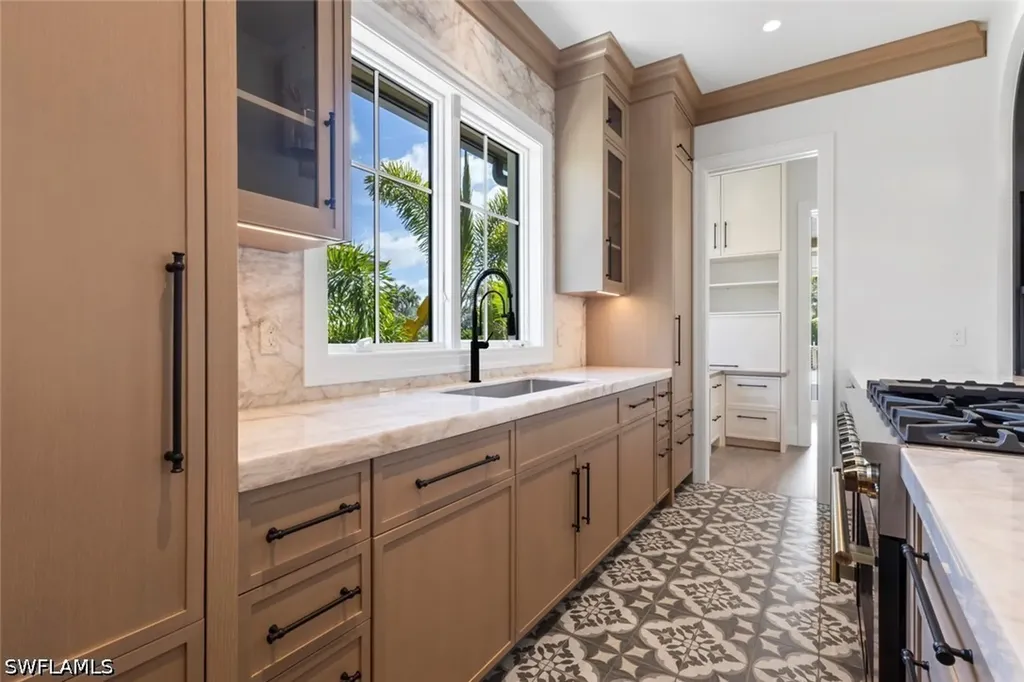 Naples FL 34102