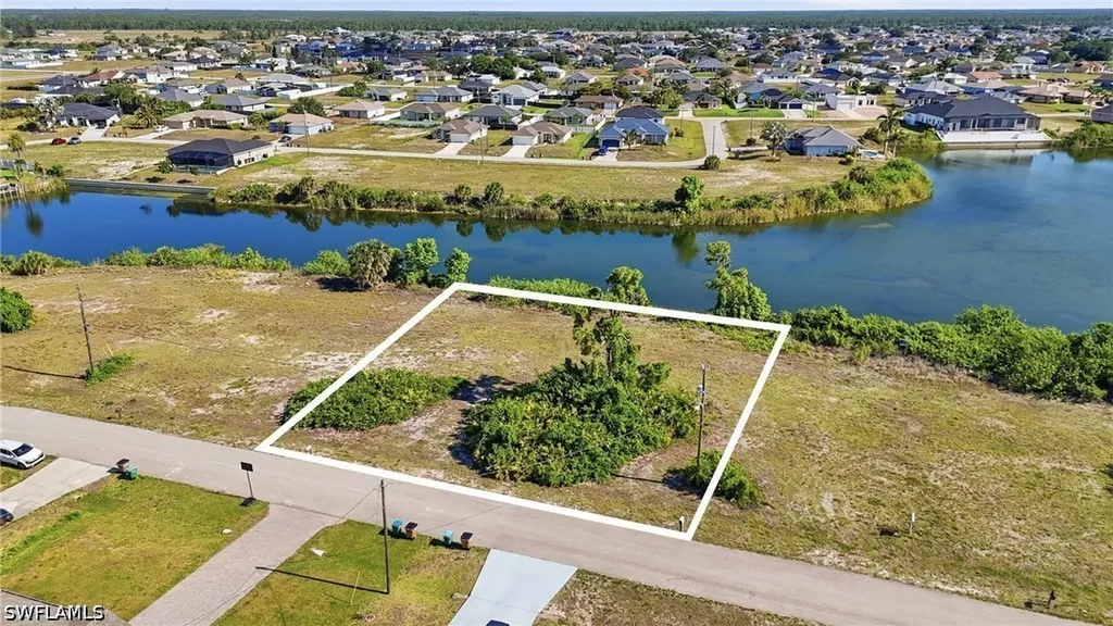 527 NW 24th Terrace Cape Coral FL 33993