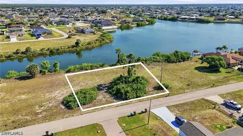 527 NW 24th Terrace Cape Coral FL 33993