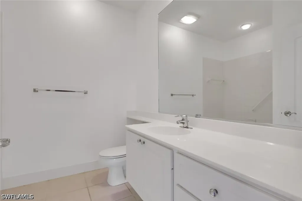 6284 Towncenter Circle Naples FL 34119