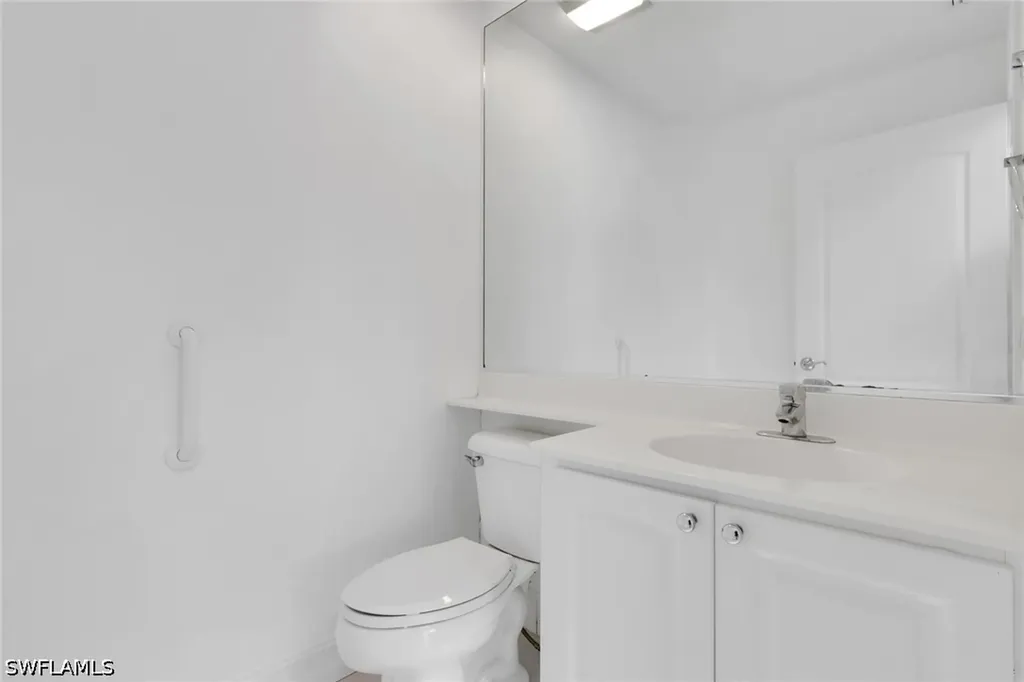 6284 Towncenter Circle Naples FL 34119