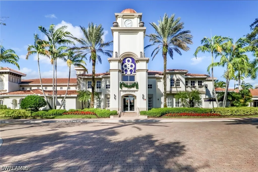 6284 Towncenter Circle Naples FL 34119