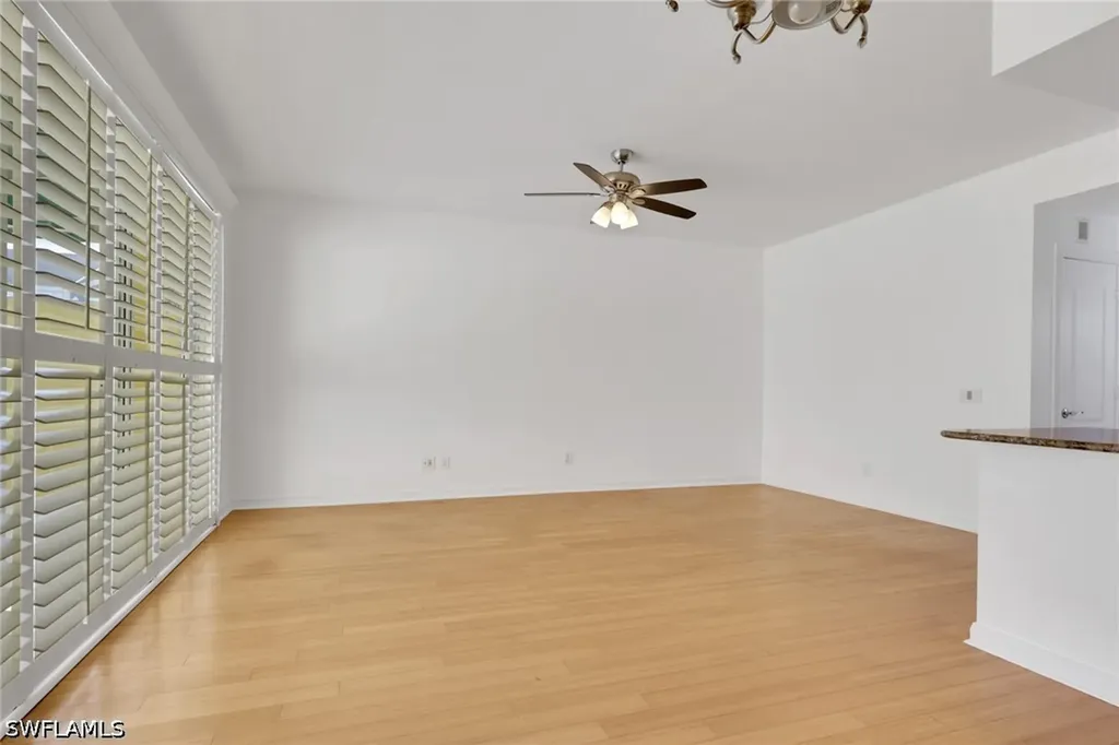 6284 Towncenter Circle Naples FL 34119