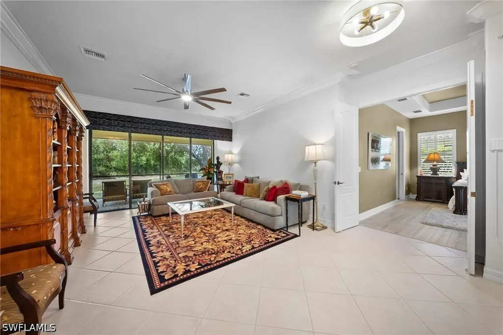 955 Tivoli Court Naples FL 34104