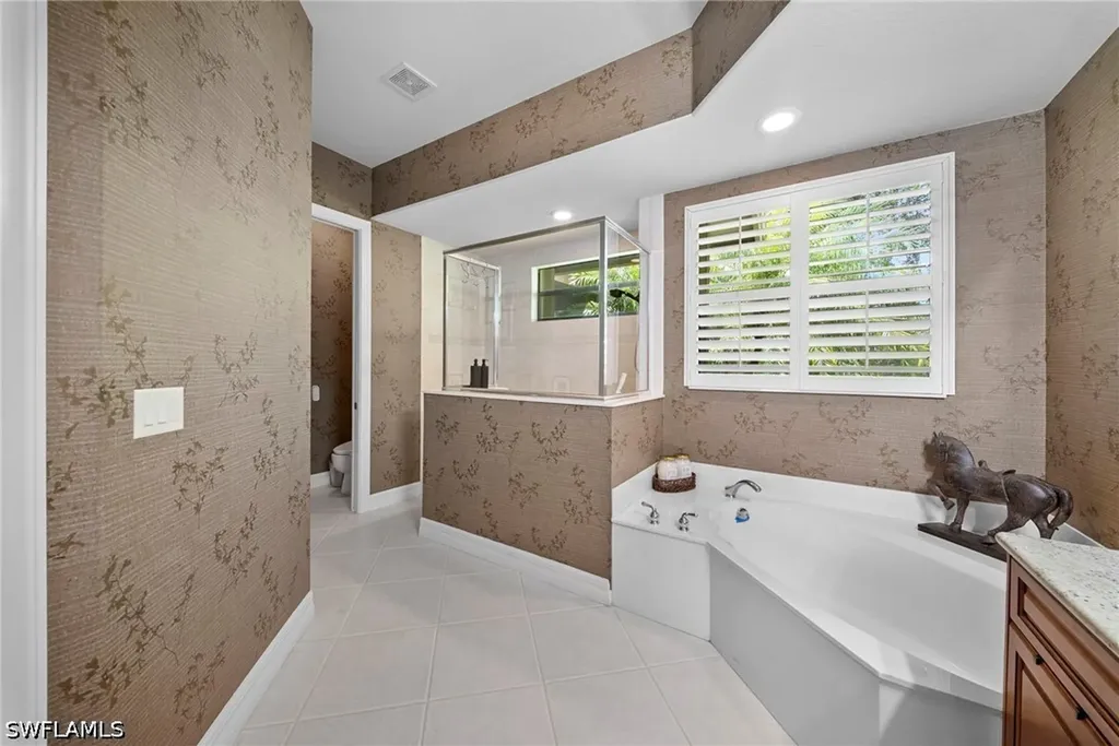 955 Tivoli Court Naples FL 34104