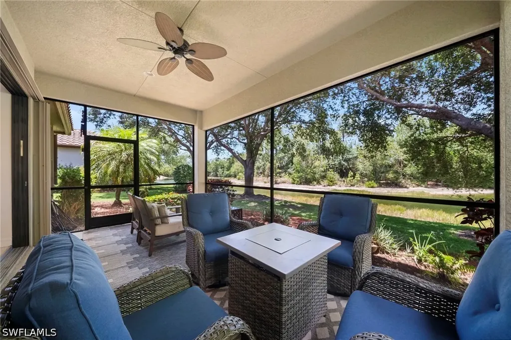 955 Tivoli Court Naples FL 34104